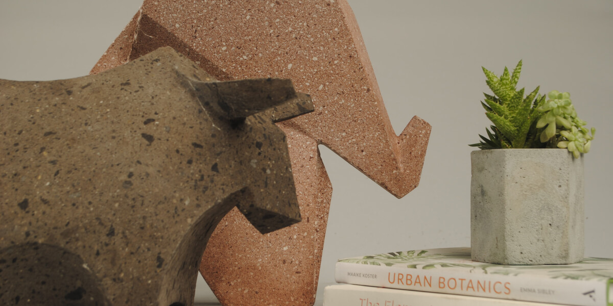 Fixtures, Accessories & Art